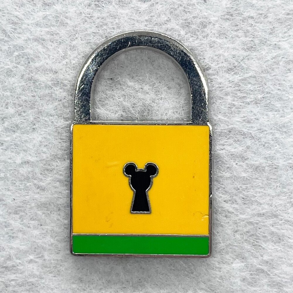 🔮 5/$25 Disney Pluto Lock Pin